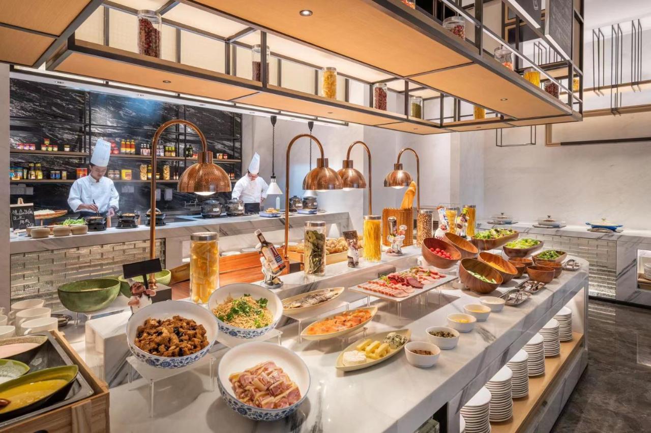 Novotel Shanghai Caohejing Екстер'єр фото