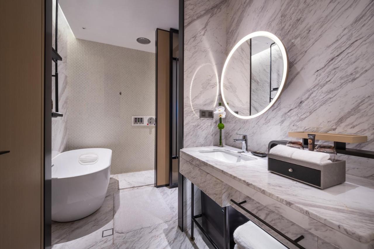 Novotel Shanghai Caohejing Екстер'єр фото