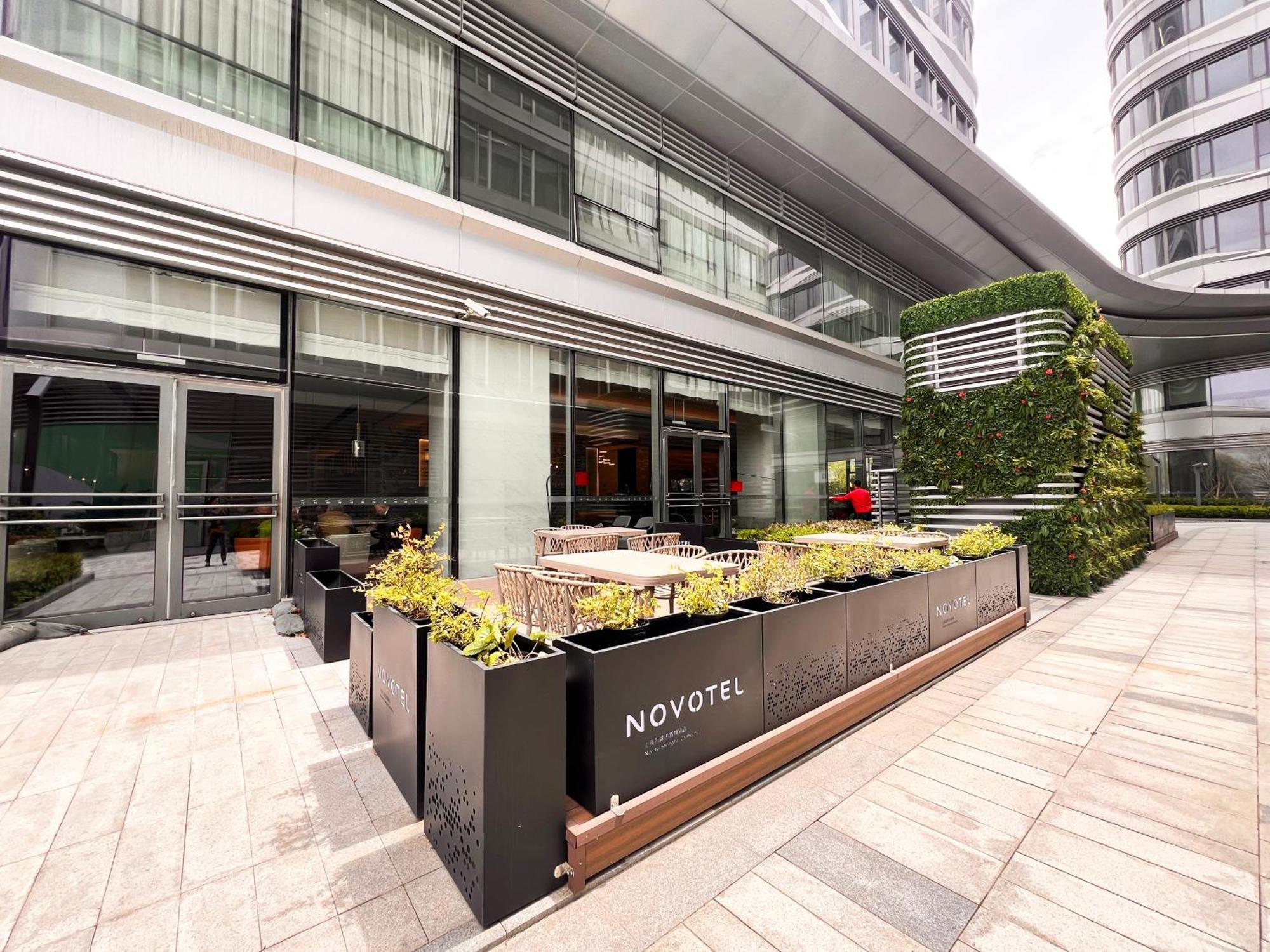 Novotel Shanghai Caohejing Екстер'єр фото